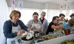 Çiğli’de Mahalle Mutfağı kapılarını açtı: Kadınlar hem pişiriyor hem öğreniyor!