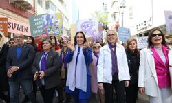 Karşıyaka’da 8 Mart’ta anlamlı etkinlikler: Alaybey Kadın Danışma Merkezi açıldı