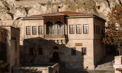 “Kıskanmak” dizisinin Kapadokya sahneleri Asmalı Konak’ta çekiliyor