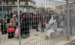 Midilli’de grev krizi: Türk yolcular adada bekliyor