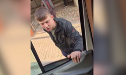 İzmir’de dolmuşta gergin anlar: Taciz iddiası tartışmayı büyüttü