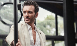 Oğuzhan Şener, “Daha 17” dizisinde “Oğuz Hoca” rolüyle ekranda