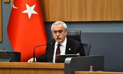 İnanç’tan Yıldız’a sert yanıt: İzmir’de eleştirilerinizin karşılığı yok!