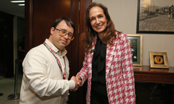 Karşıyaka’da bayram coşkusu: Başkan Ünsal personeliyle bayramlaştı