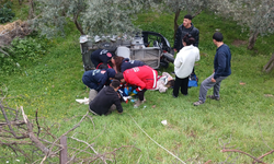 Bayraklı’da 3 tekerlekli araç şarampole devrildi: 2 yaralı