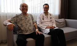 İzmir'de böbrek nakilli 76 yaşındaki hasta, kolanjioskopi ile sağlığına kavuştu
