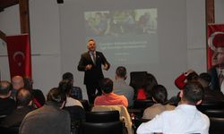 Efes Selçuk’ta babalar için “Babalık” semineri düzenlendi