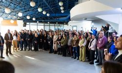 Balçova’da bayram öncesi dayanışma: Başkan Yiğit emeğiyle sahada