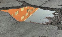 Ödemiş Kayaköy’de yol sorunu büyüyor: Muhtar çukurları kendi imkânlarıyla doldurdu