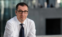 Cem Özdemir Almanya’da Türkiye kökenli ilk eyalet başbakanı olmaya hazırlanıyor