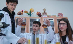 İzmirli lise öğrencilerinden büyük başarı: Demir kirliliğine yapay zekâlı çözüm