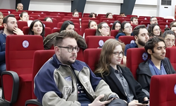 Ege Üniversitesi’nde geleceğin hekimleri acil vakalarda yarıştı