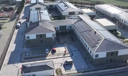 Çiğli’de kız yurduna izinsiz girmeye çalışan şüpheli yakalandı, müdür görevden alındı