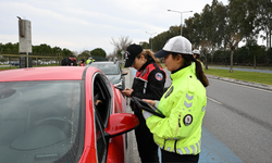 İzmir’de bayram mesaisi: Polis ekipleri görevde