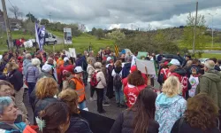 İzmir’de otoyol özelleştirmesine tepki: Vatandaşlar Kekliktepe Kavşağı’nı kapattı