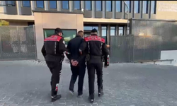 İzmir’de 15 yıl hapis cezası ile aranan şüpheli Yunuslar tarafından yakalandı