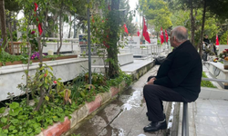 Şehit aileleri bayram öncesi Kadifekale Hava Şehitliği'nde