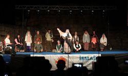 Seferihisar’da perde açılıyor: Tiyatro buluşması için geri sayım başladı!