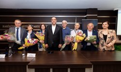 Narlıdere’de 3'üncü Yaş Üniversitesi için imzalar atıldı