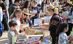 İZKİTAP’ta hafta sonu coşkusu: Kültürpark’ta kitap ve sanat buluşması