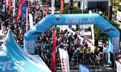 Pedallar Çeşme’de döndü: Türkiye Bisiklet Turu’nun ilk etabını Crabbe kazandı