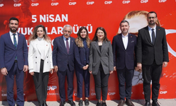 CHP İzmir’den Avukatlar Günü buluşması: Adalet yoksa hiçbirimizin güvencesi yoktur