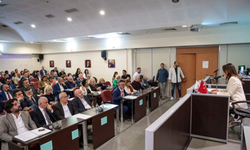 CHP Karşıyaka’da kriz: 8 meclis üyesi komisyonlardan istifa etti