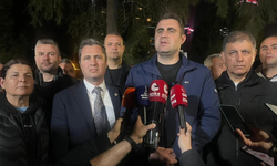 CHP’den Meslek Fabrikası önünde kritik toplantı: Güç’ten miting çağrısı