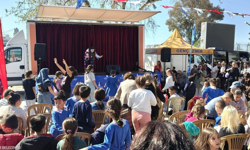 23 Nisan coşkusu gezici sahne ile ilçelere taşındı