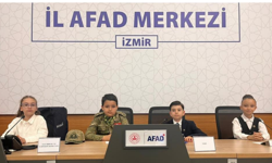 İzmir’de 23 Nisan’da minikler AFAD’da deprem tatbikatı yaptı