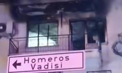 Bornova'da alevlerin sardığı evden acı haber: Baba öldü, oğlu entübe