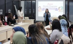 Konak’ta Anne Destek Programı mezunlarını verdi: 25 anneye sertifika