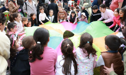 Bayraklı'da Çocuk Kitap Şenliği yoğun ilgi gördü