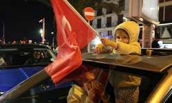 İzmir’de milli coşku: Dünya Kupası sevinci sokaklara taştı