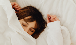 Fazla uyku depolamak mümkün mü?