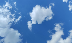 İzmir’de bahar yüzünü gösterdi: 6 Nisan’da hava nasıl olacak?