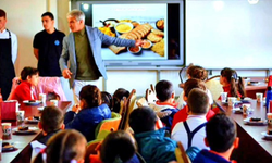 Çeşme öğrencileri sağlıklı beslenmeyi uygulayarak öğrendi