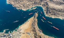 İran: Düşmanla bağlantılı gemilerin Hürmüz Boğazı’ndan geçişine izin verilmeyecek
