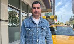 Buca’da kaybolan yaşlı kadını taksici ailesine kavuşturdu