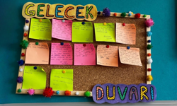 Geleceğe dokunan mektuplar öğrencilerin hayallerine ilham oldu