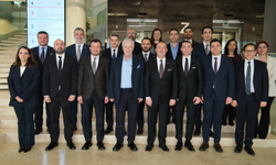 İzmir’de Genç İş dünyası buluştu: Ortak akıl ve dönüşüm vurgusu