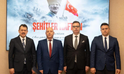 İzmir Adliyesi’nde şehit yakınlarına anlamlı program