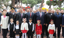 Seferihisar’da 23 Nisan coşkusu meydanlardan çocuk etkinliklerine yayıldı