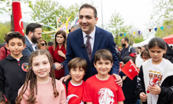 Balçova’da 23 Nisan coşkusu meydanlara taştı