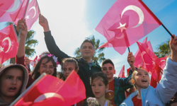 Aliağa'da 23 Nisan coşkusu etkinliklerle kutlandı