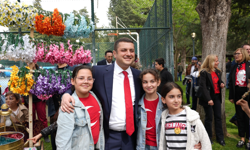 Torbalı'da 23 Nisan coşkusu ilçeyi sardı