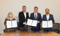 İzmir Büyükşehir Belediyesi’nde toplu iş sözleşmesi imzalandı