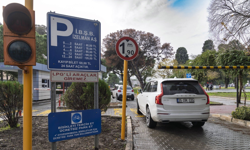 İzmir’de gazetecilere ücretsiz otopark uygulaması yeniden Meclis gündeminde