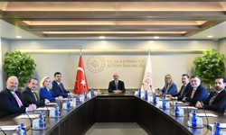 İzmir’in ulaşım projeleri Ankara’da masaya yatırıldı