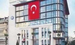 İzmir’de ‘Engelsiz’ başarı: İzmir Ticaret Odası 3 yıldızlı Kırmızı Bayrak aldı